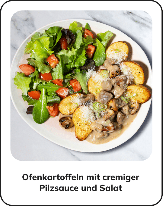 Ofenkartoffeln mit cremiger Pilzsauce und Salat